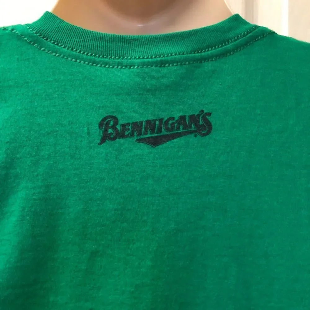 Gaelic & Proud Green Graphic T-Shirt Men's Unisex Large Bennigan's Irish Pub